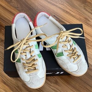 Coolway Kizuna ICD Sneakers, unisex size 41, color white, green, gold laces.